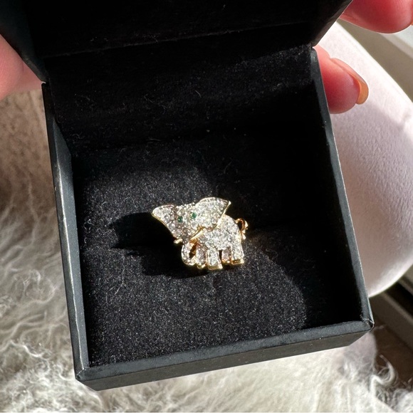 Swarovski crystal elaphant pin- green eyes - Picture 5 of 5